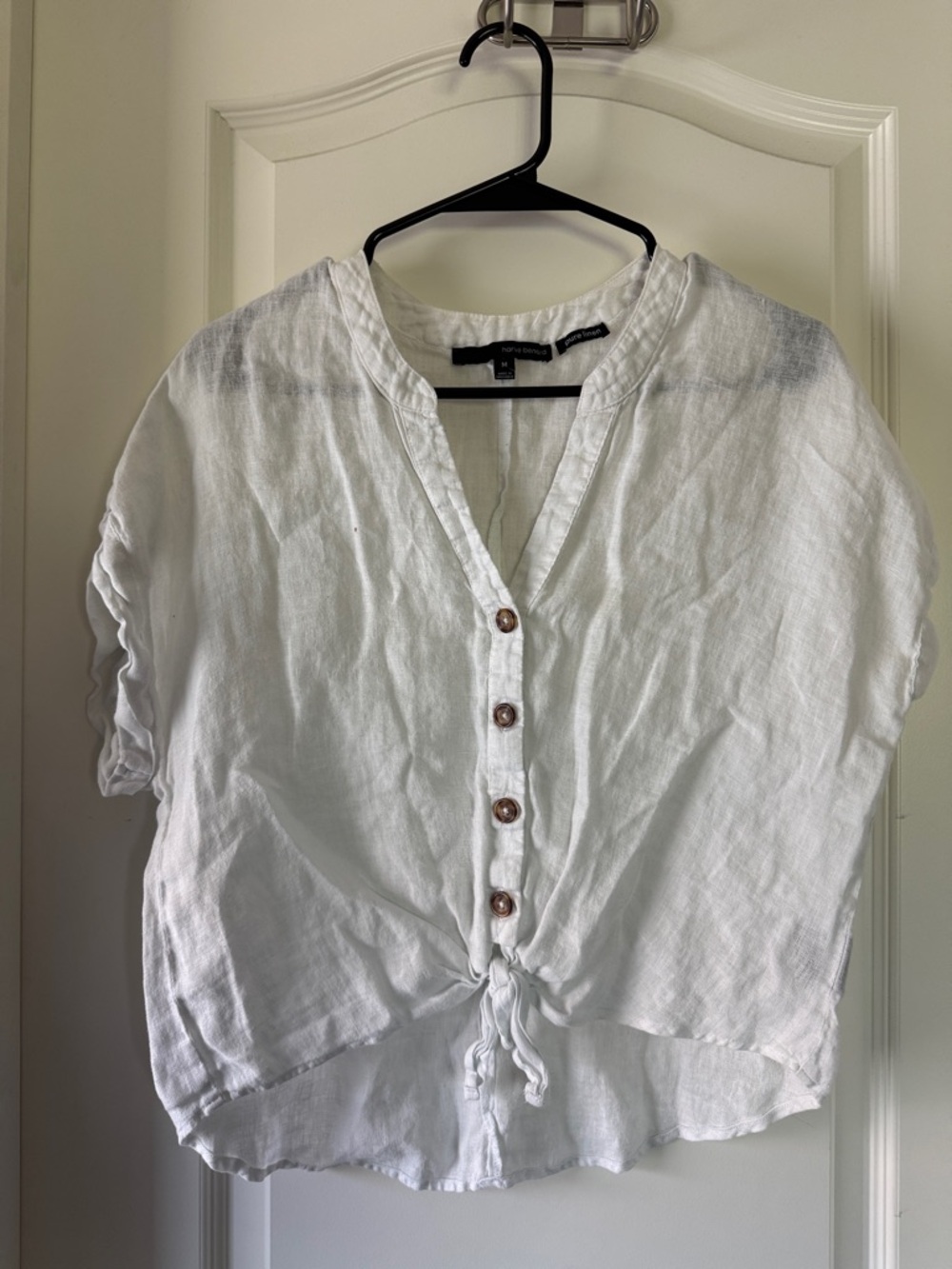 Harve Benard White Linen Button-Front Tie-Hem Top / AA94